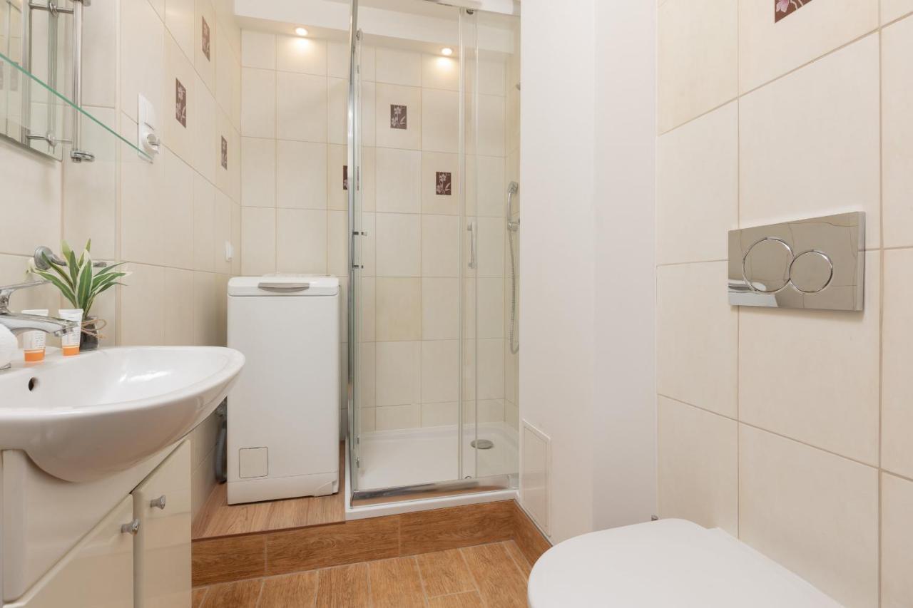 Modern With Balcony Mokotow By Renters Lägenhet *